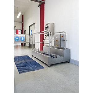 NEPTUN HCS1 Nass-Sohlenreinigungs-Schleuse, mit Handdesinfektion, silber.